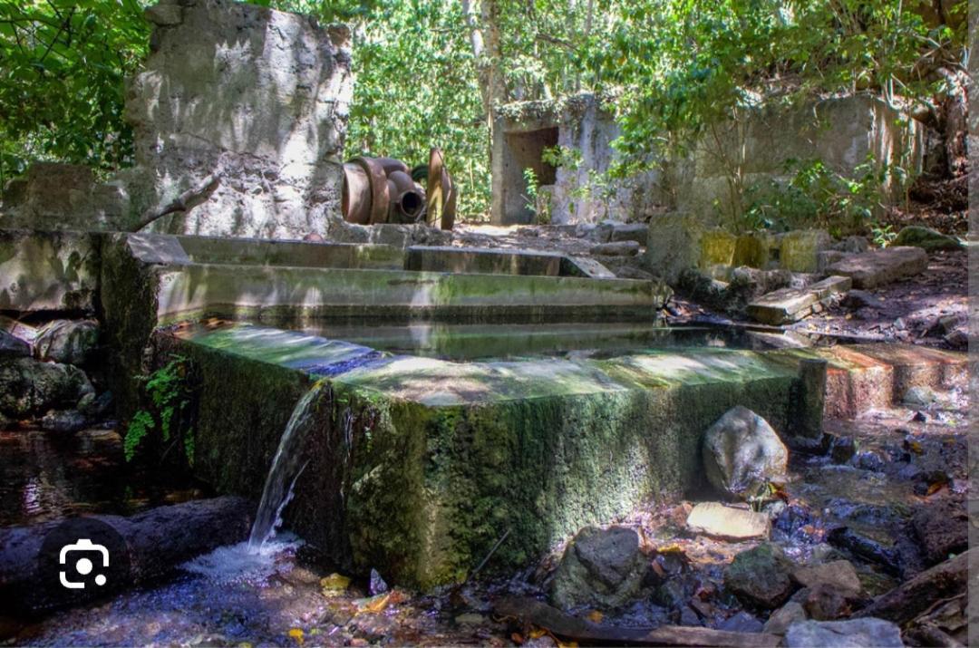 La Fortaleza Erjos-El Tanque Bagian luar foto